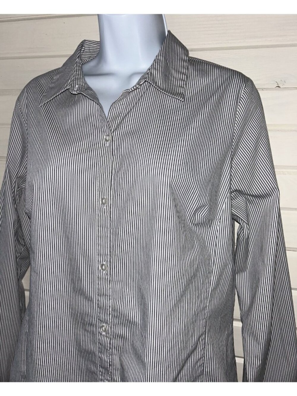Worthington Sz 12 Striped Career Blouse White Gray Collared Cotton Stretch EUC